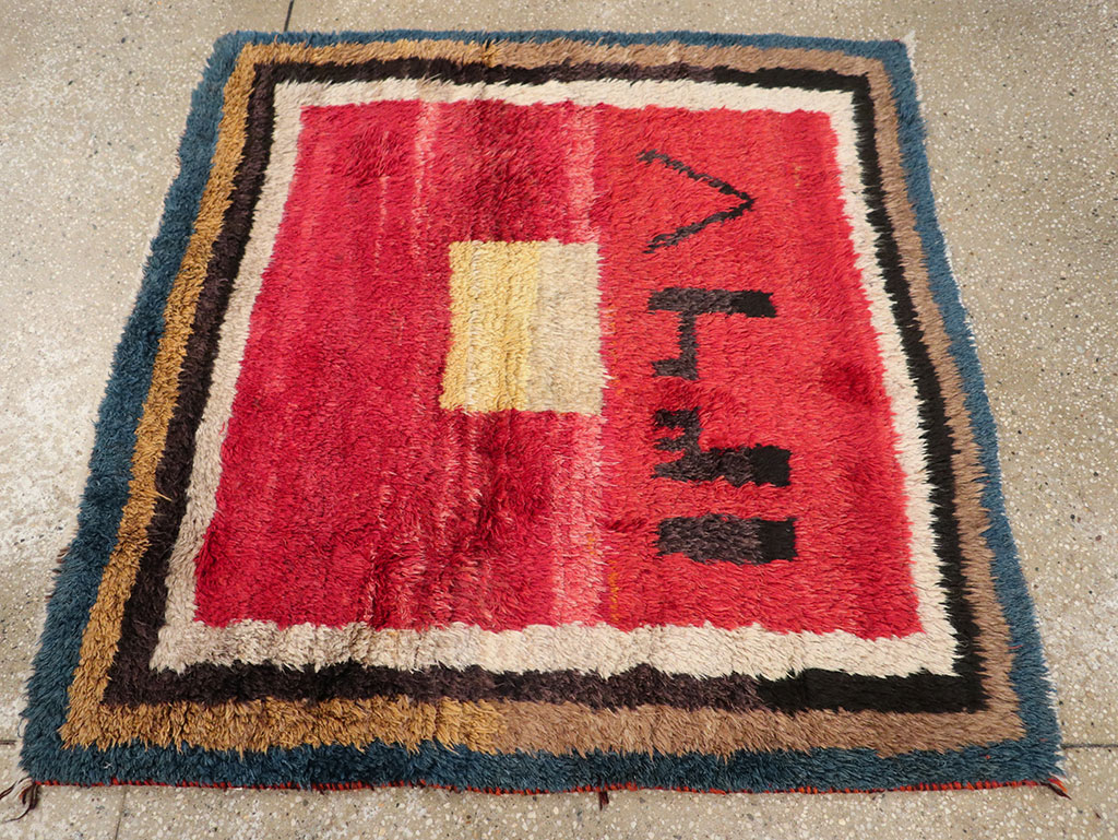 Vintage Persian Gabbeh Square Scatter Rug, No.11884 - Galerie Shabab