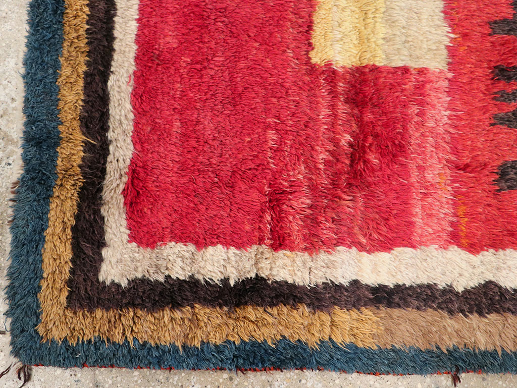 Vintage Persian Gabbeh Square Scatter Rug, No.11884 - Galerie Shabab