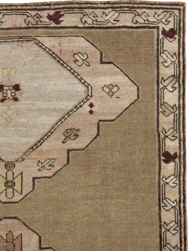 Antique Caucasian Karabagh Rug, No.11909 - Galerie Shabab