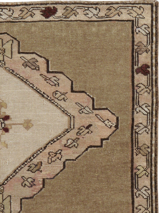 Antique Caucasian Karabagh Rug, No.11909 - Galerie Shabab