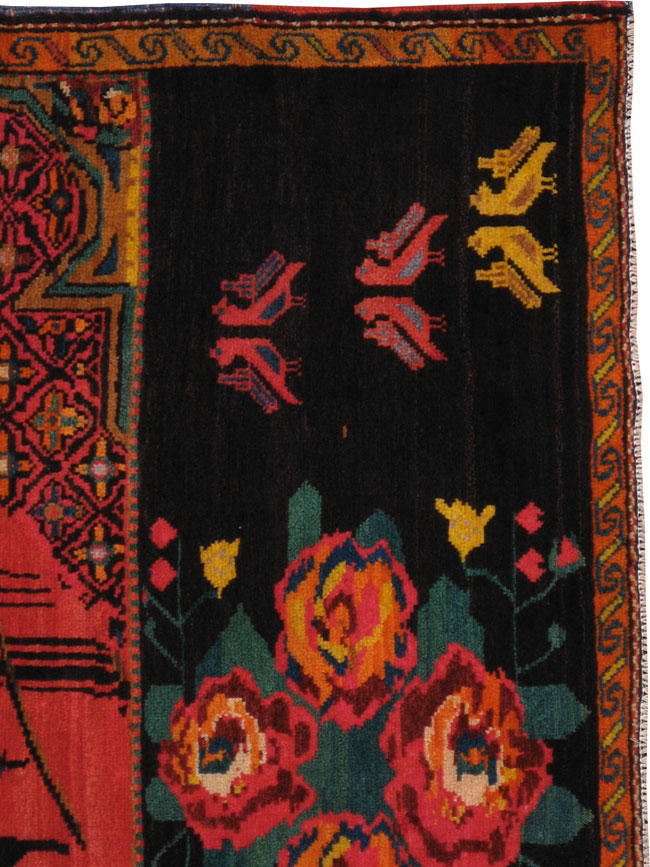 Antique Karabagh Rug, No.11912 - Galerie Shabab