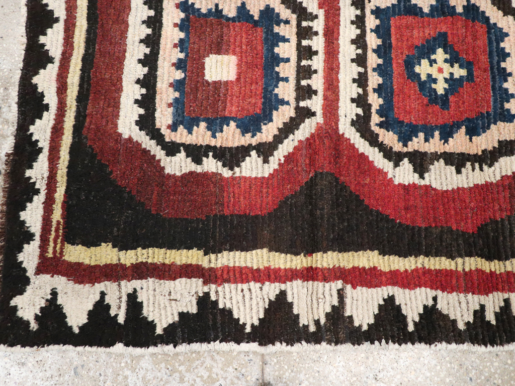 Antique Gabbeh Rug, No.11939 - Galerie Shabab
