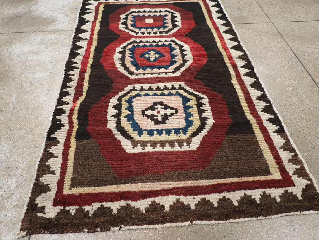Antique Gabbeh Rug, No.11939 - Galerie Shabab
