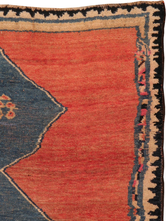 Antique Gabbeh Rug, No.11946 - Galerie Shabab