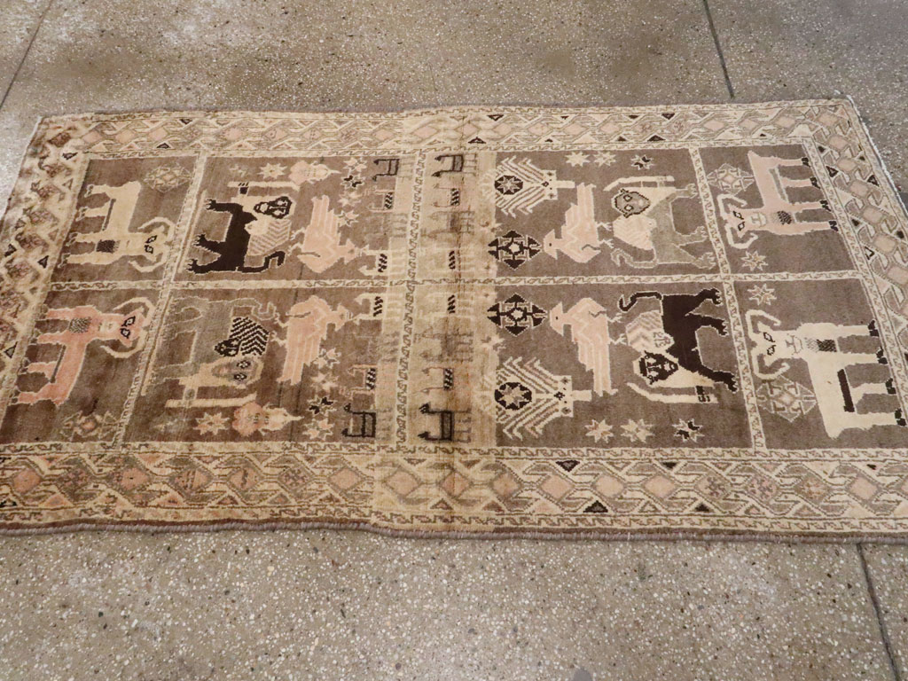 Vintage Gabbeh Pictorial Rug, No.11947 - Galerie Shabab