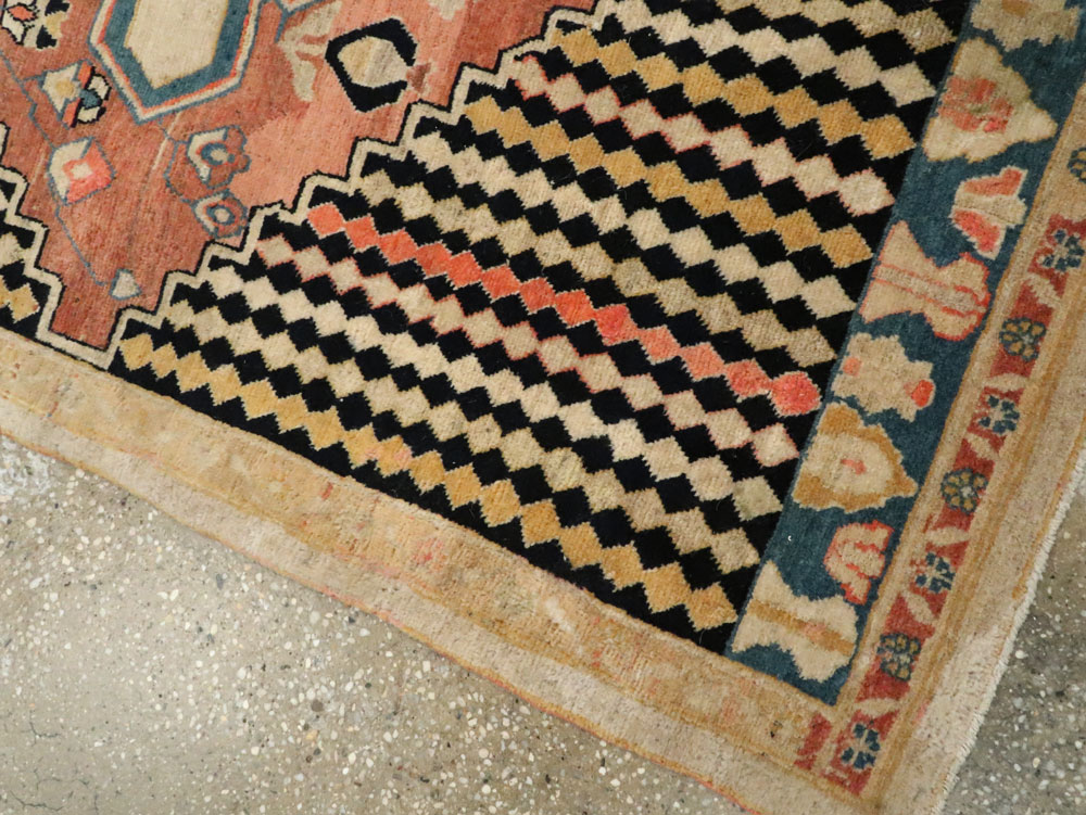 Antique Persian Fereghan Rug, No.11960 - Galerie Shabab