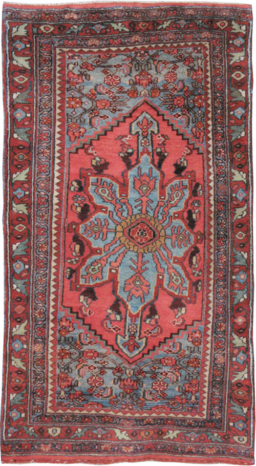 Antique Persian Bidjar Throw Rug, No.11980 - Galerie Shabab