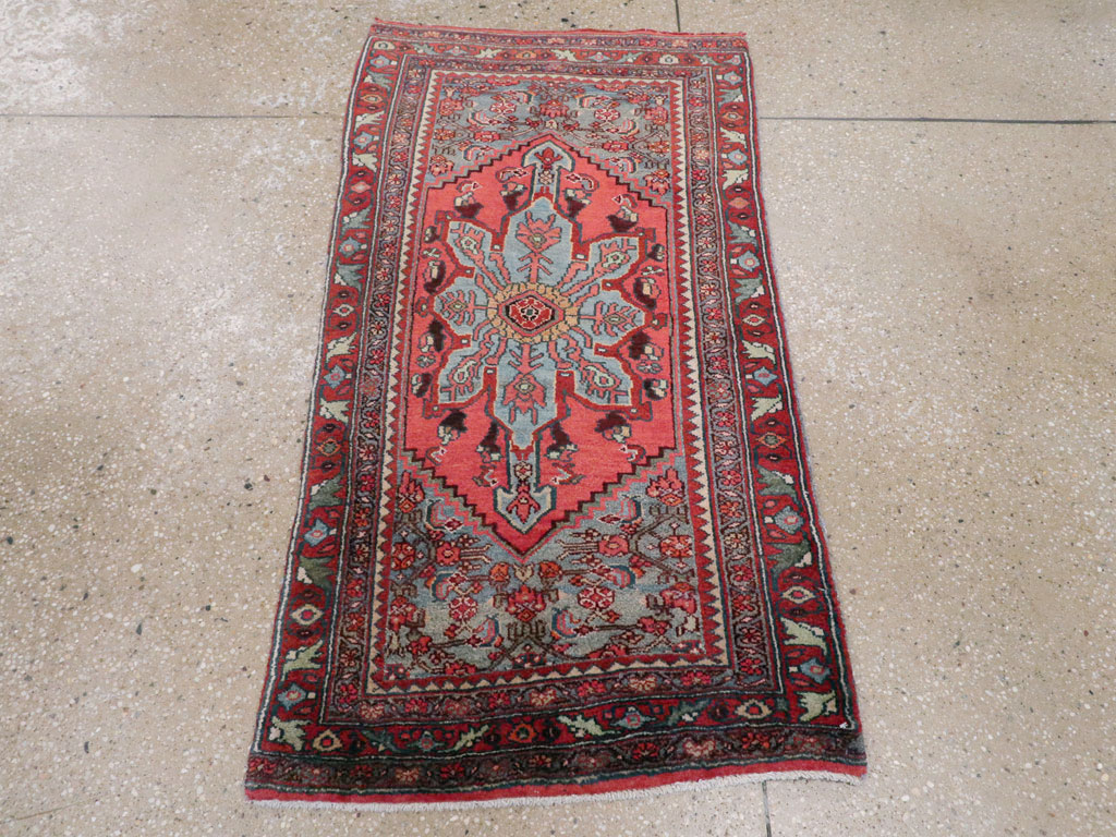 Antique Persian Bidjar Throw Rug, No.11980 - Galerie Shabab