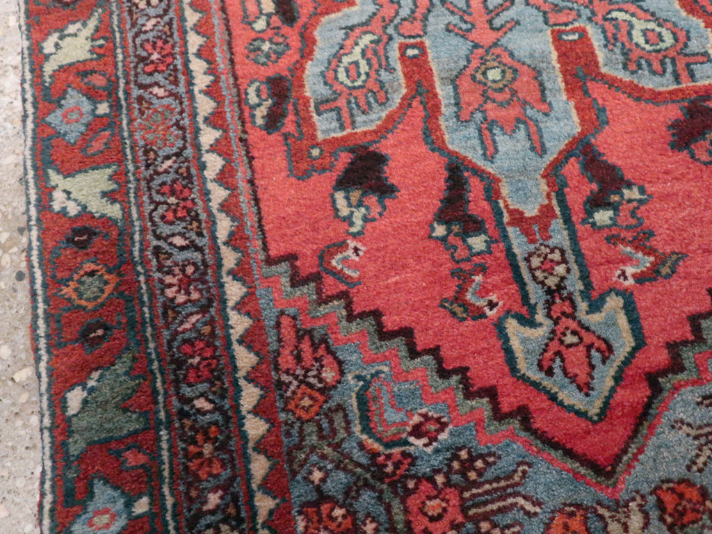 Antique Persian Bidjar Throw Rug, No.11980 - Galerie Shabab