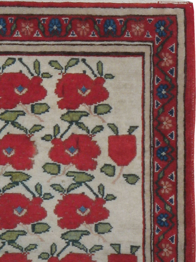 A Tabriz Rug, No.11987 - Galerie Shabab