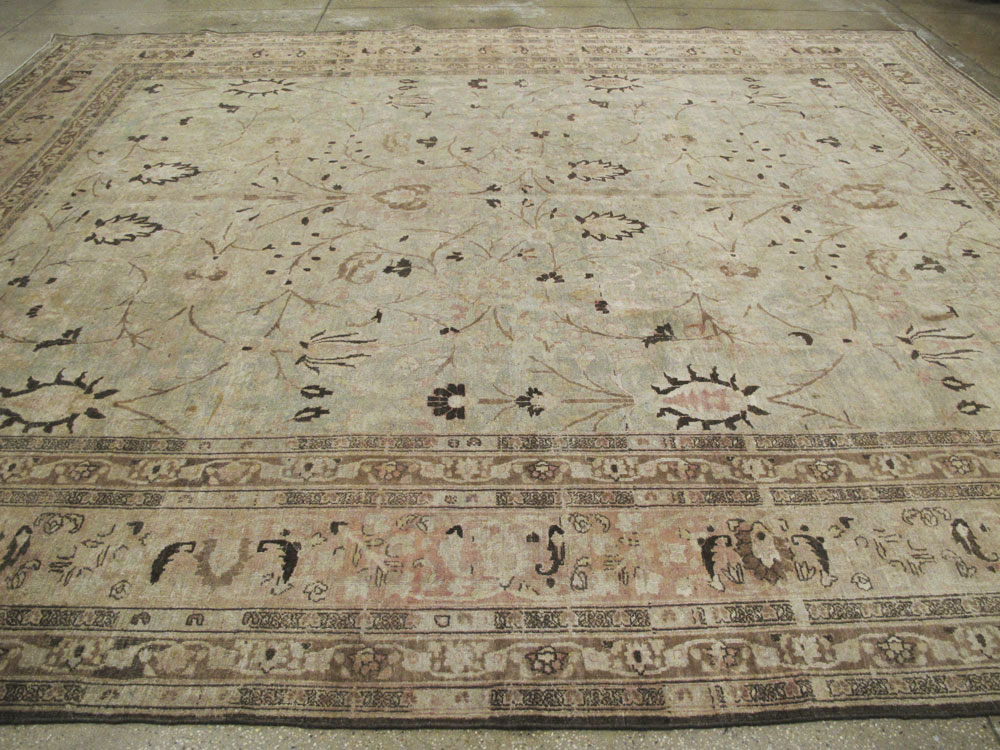 Antique Persian Mashad Carpet, No.11992 - Galerie Shabab
