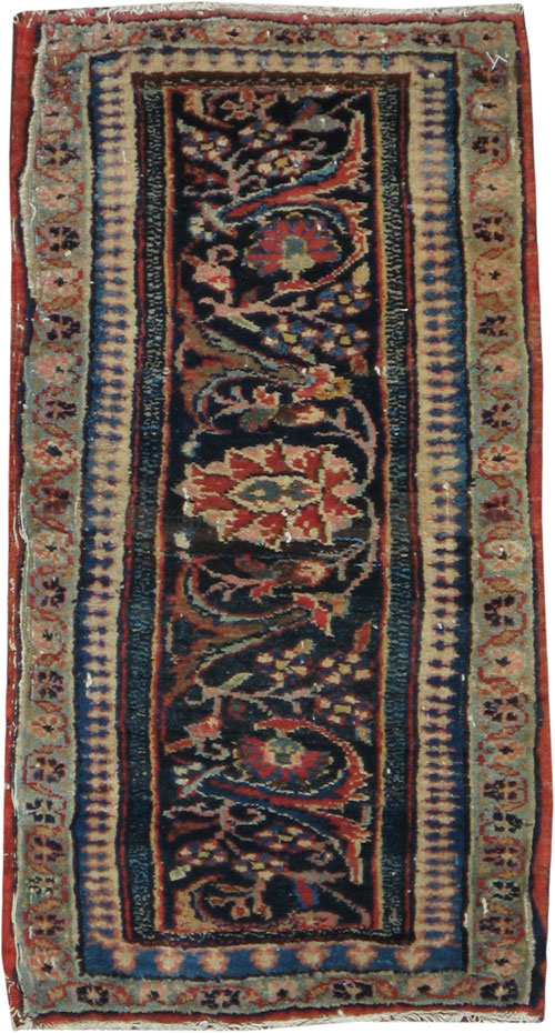 Antique Persian Bidjar Throw Rug, No.11999 - Galerie Shabab