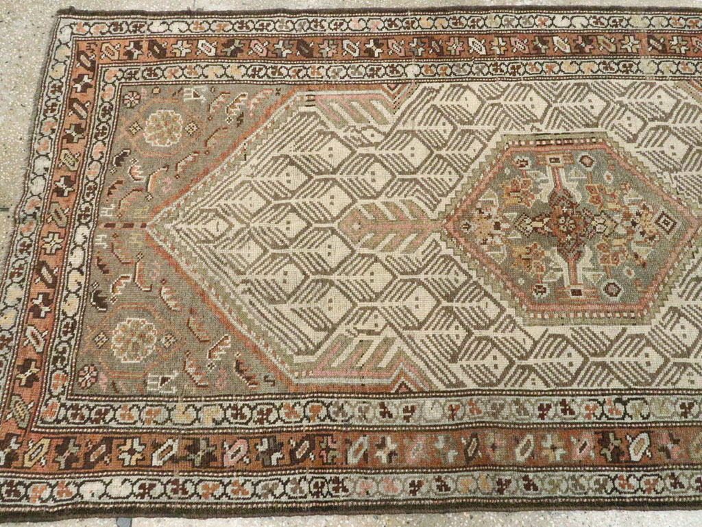 Antique Persian Malayer Rug, No.12061 - Galerie Shabab