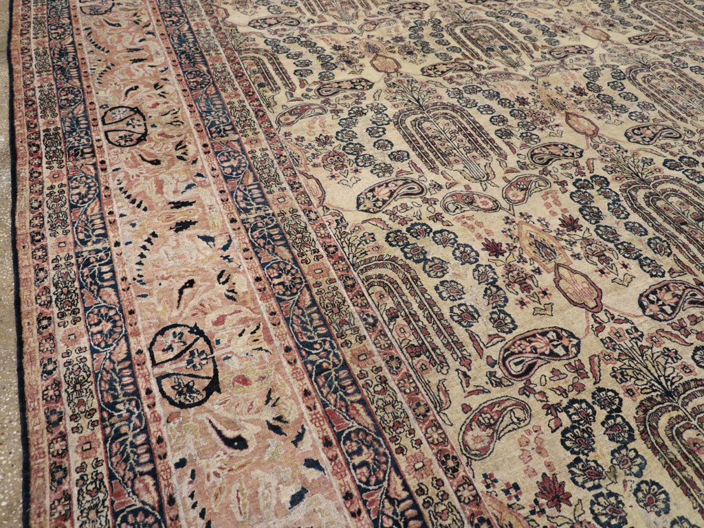 Antique Persian Lavar Kerman Oversize Carpet, No.12063 - Galerie Shabab