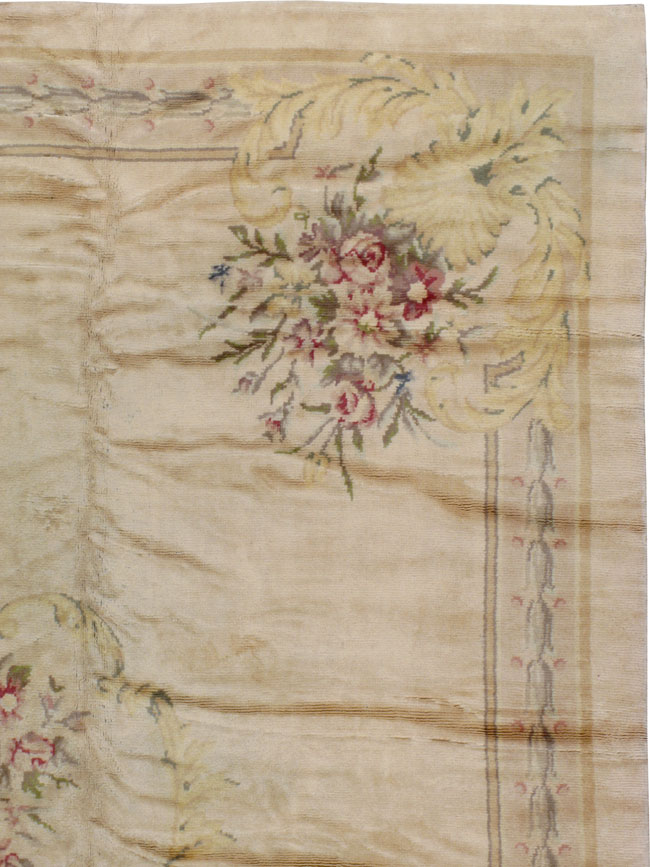 A Savonnerie Carpet, No.12104 - Galerie Shabab