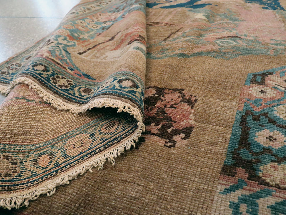 Antique Malayer Pictorial Rug, No.12157 - Galerie Shabab