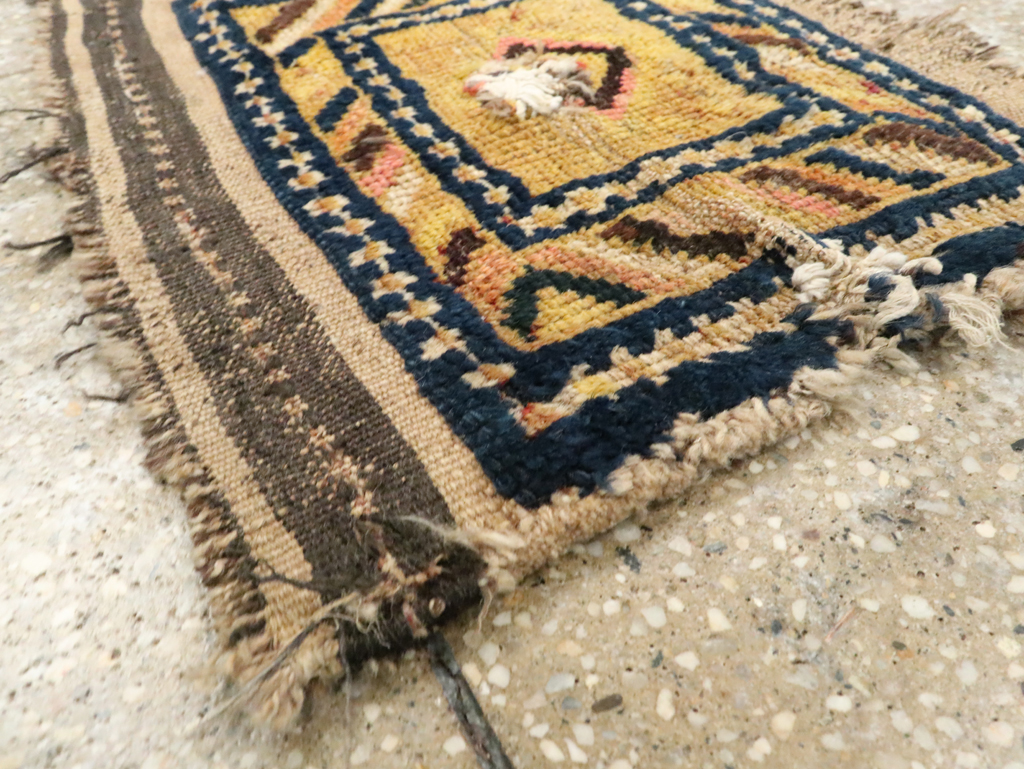 Antique Gabbeh Rug, No.12181 - Galerie Shabab