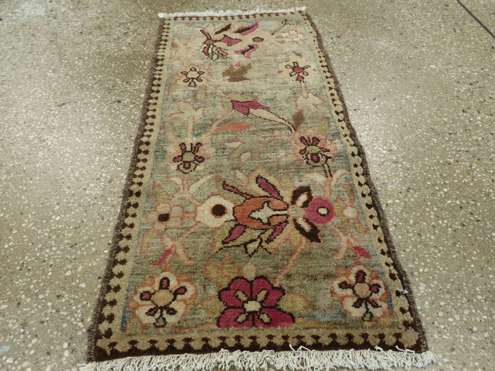 Vintage Persian Bakhtiari Rug, No.12213 - Galerie Shabab