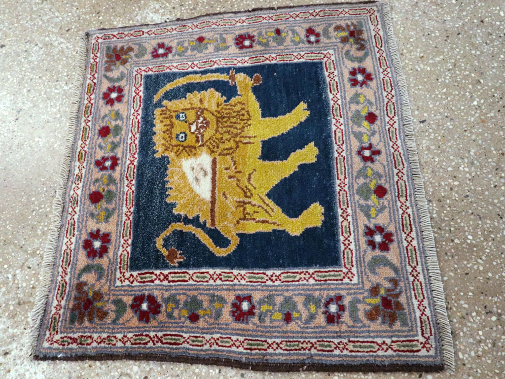 Vintage Persian Hamadan Pictorial Rug, No.12222 - Galerie Shabab
