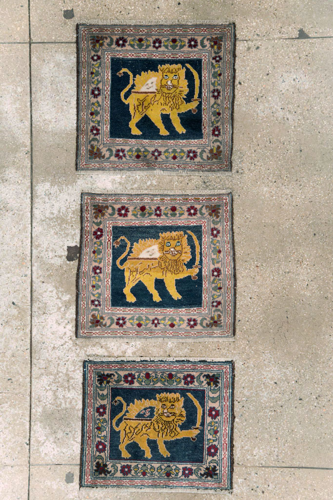 Vintage Persian Hamadan Pictorial Rug, No.12222 - Galerie Shabab