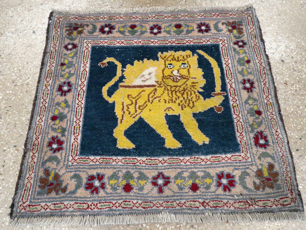 Vintage Persian Hamadan Pictorial Rug, No.12223 - Galerie Shabab