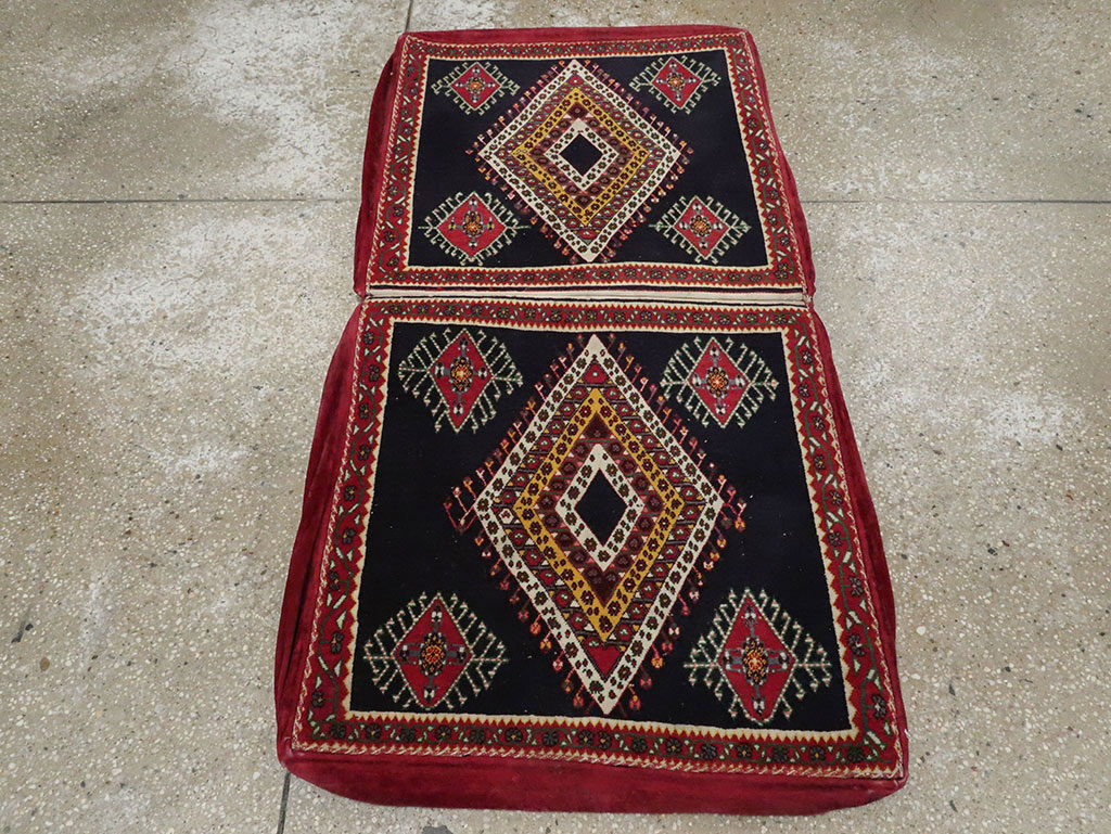 Vintage Persian Qashqai Saddlebag (Khorjin), No.12232 - Galerie Shabab