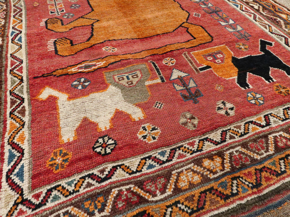 Antique Persian Gabbeh Pictorial Accent Rug, No.12235 - Galerie Shabab
