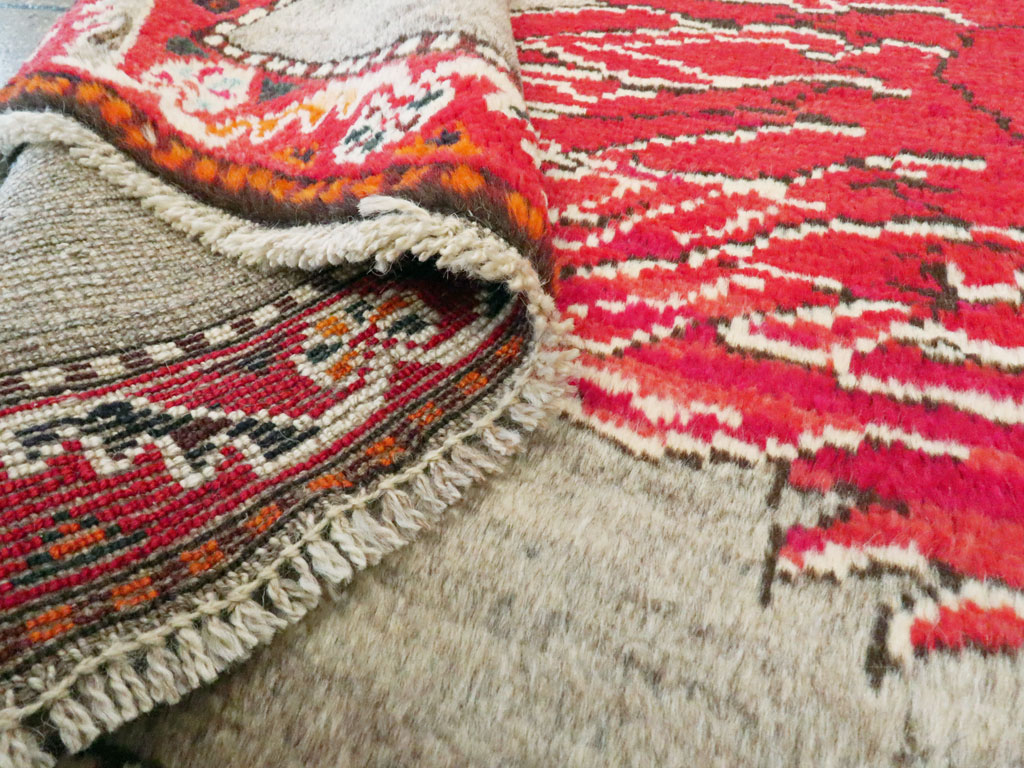 Vintage Persian Gabbeh Pictorial Rug, No.12249 - Galerie Shabab