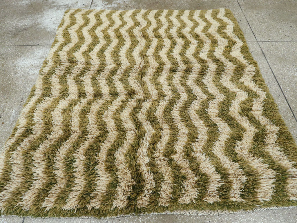 Vintage Turkish Tulu Rug, No.12292 - Galerie Shabab