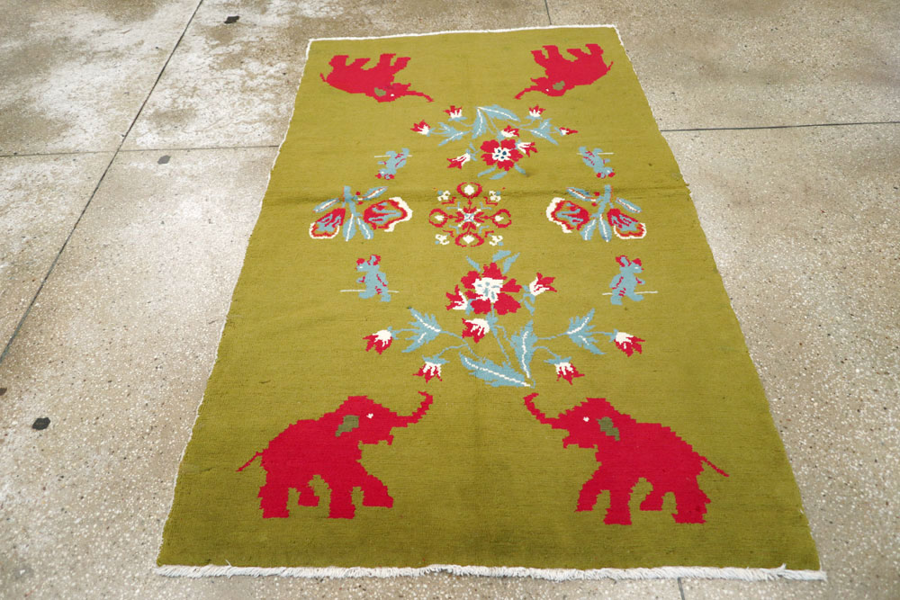 Vintage Swedish Pictorial Rug, No.12293 - Galerie Shabab