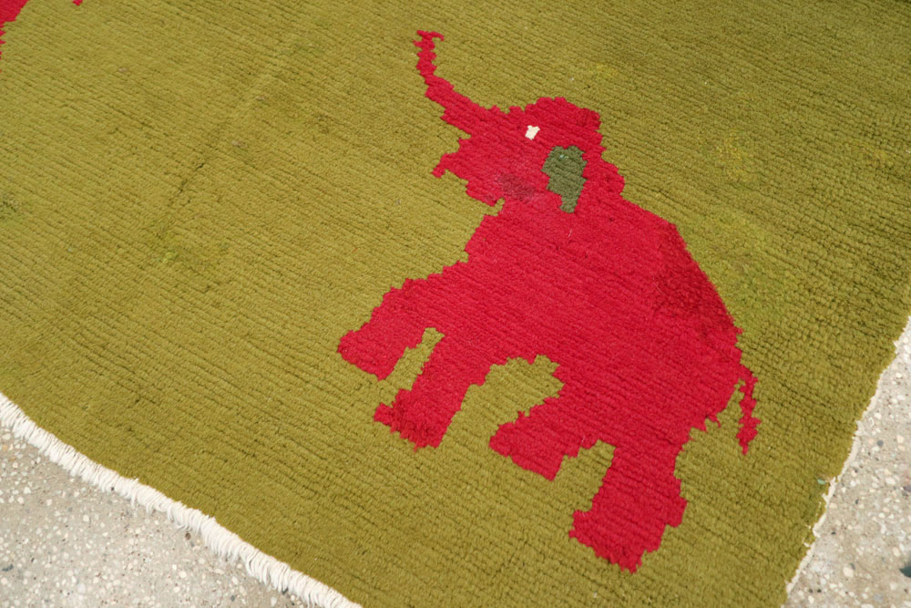 Vintage Swedish Pictorial Rug, No.12293 - Galerie Shabab