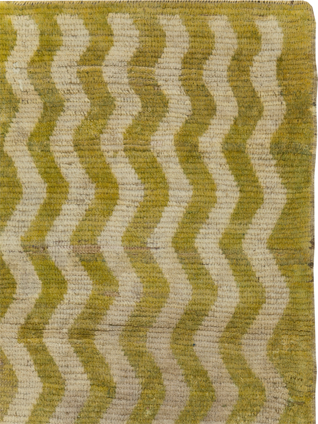 Vintage Turkish Konya Throw Rug, No.12297 - Galerie Shabab