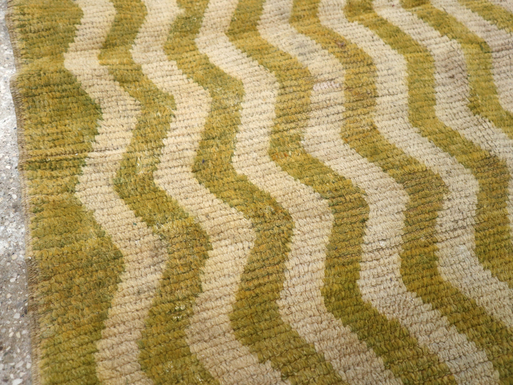 Vintage Turkish Konya Throw Rug, No.12297 - Galerie Shabab