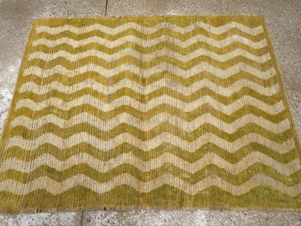 Vintage Turkish Konya Throw Rug, No.12297 - Galerie Shabab