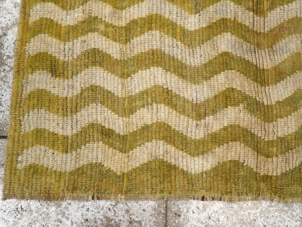 Vintage Turkish Konya Throw Rug, No.12297 - Galerie Shabab