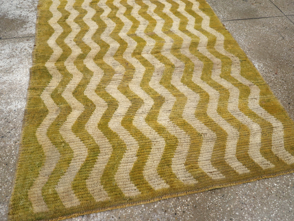 Vintage Turkish Konya Throw Rug, No.12297 - Galerie Shabab