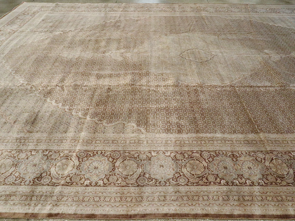 Vintage Persian Tabriz Rug, No.12405 - Galerie Shabab