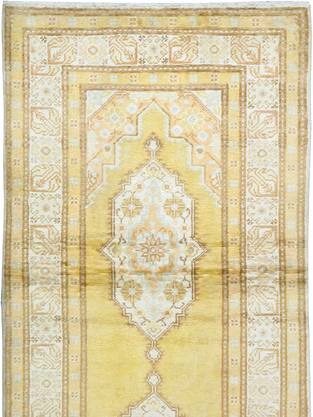 Vintage Turkish Sivas Runner, No.12434 - Galerie Shabab