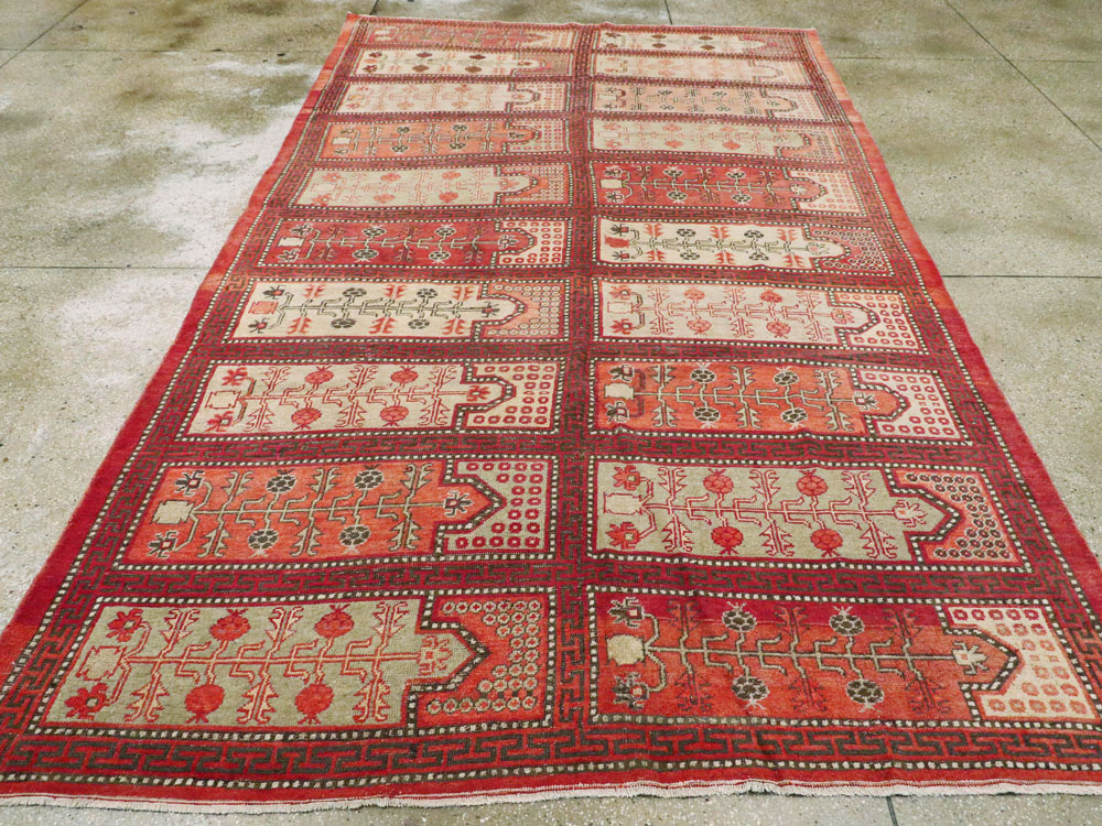 Antique Turkestan Khotan Rug, No.12443 - Galerie Shabab
