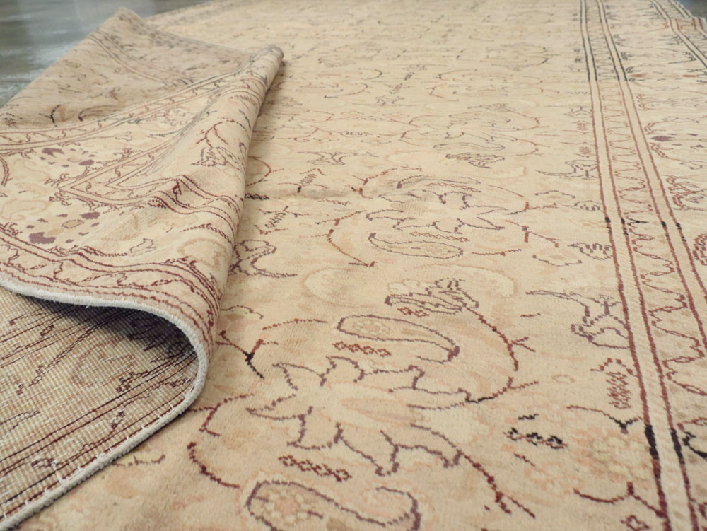 Vintage Turkish Sivas Carpet, No.12459 - Galerie Shabab