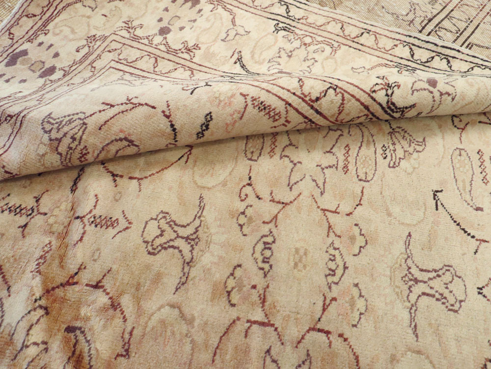 Vintage Turkish Sivas Carpet, No.12459 - Galerie Shabab
