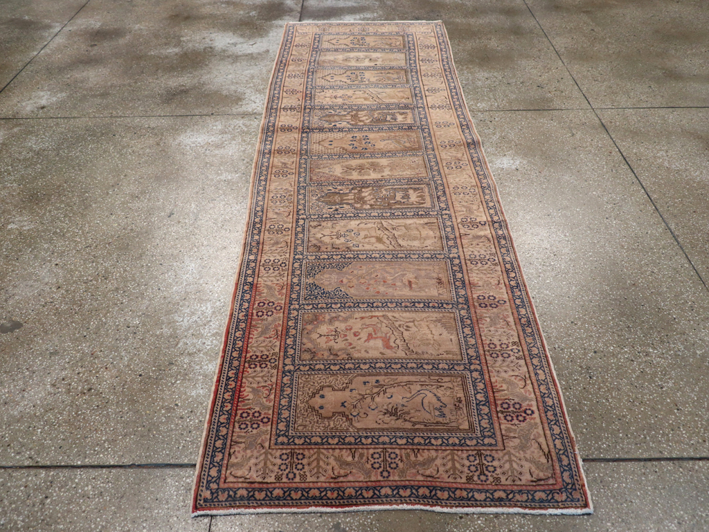 Vintage Turkish Sivas Runner, No.12460 - Galerie Shabab