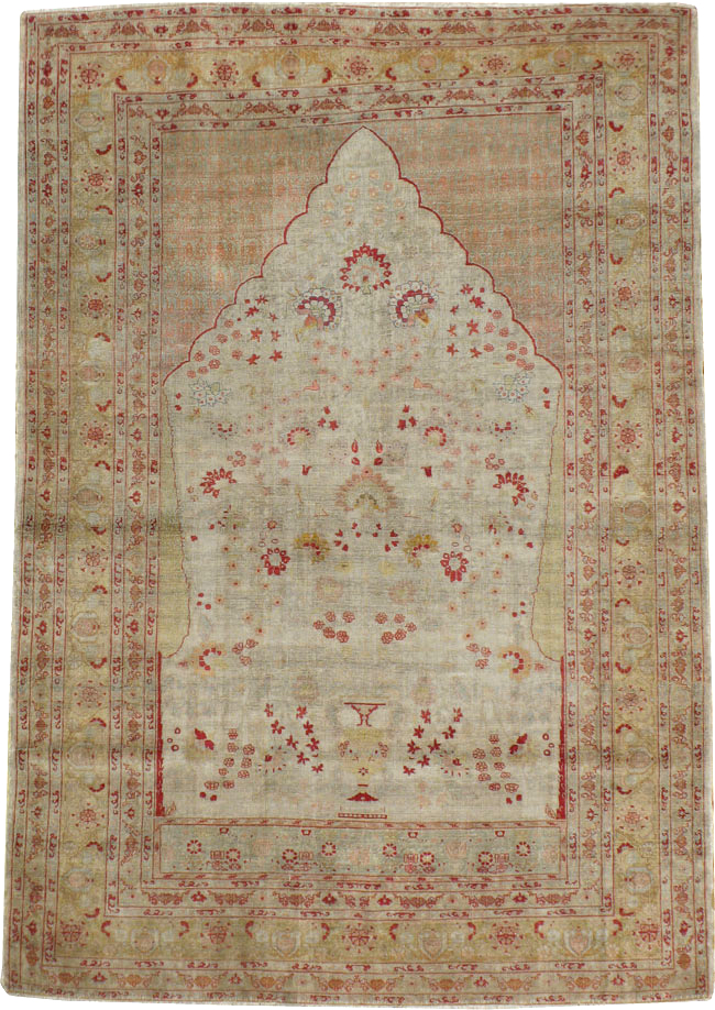Antique Turkish Herekeh Silk Rug, No.12472 - Galerie Shabab