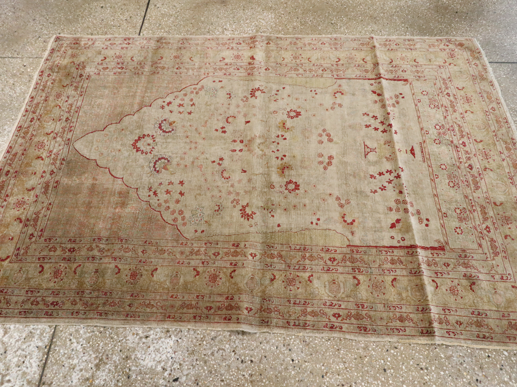 Antique Turkish Herekeh Silk Rug, No.12472 - Galerie Shabab