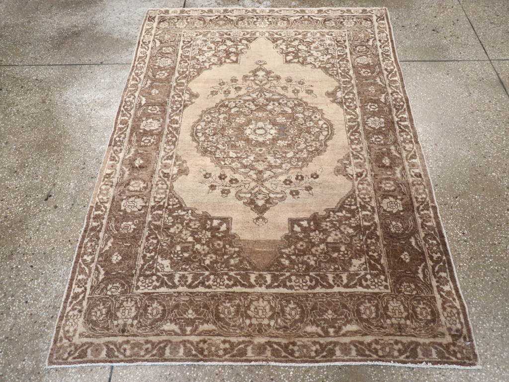Antique Persian Tabriz Rug, No.12477 - Galerie Shabab