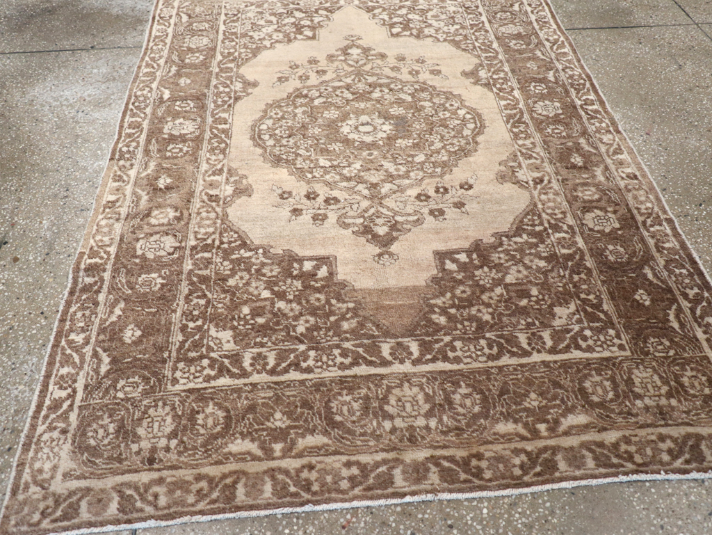 Antique Persian Tabriz Rug, No.12477 - Galerie Shabab