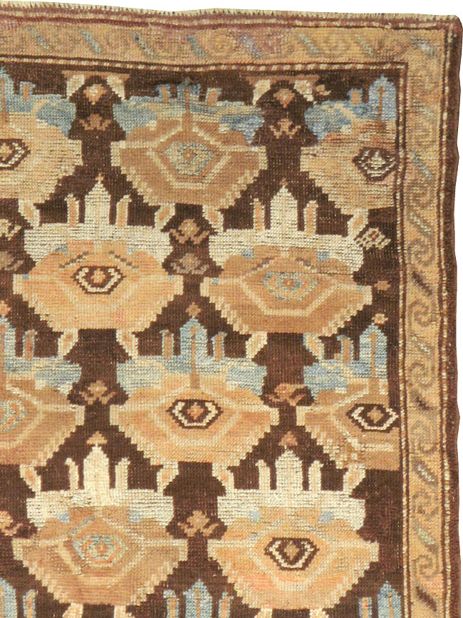 Vintage Caucasian Karabagh Accent Rug, No.12479 - Galerie Shabab