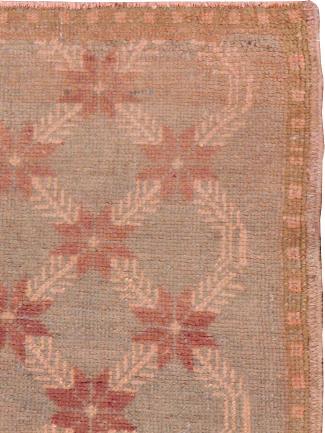 Vintage Turkish Anatolian Rug, No.12495 - Galerie Shabab