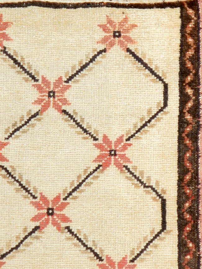Vintage Turkish Anatolian Rug, No.12504 - Galerie Shabab
