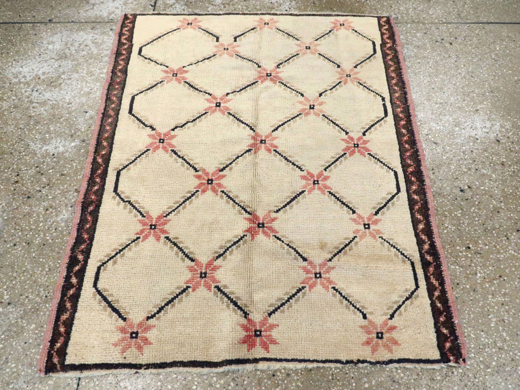 Vintage Turkish Anatolian Rug, No.12504 - Galerie Shabab
